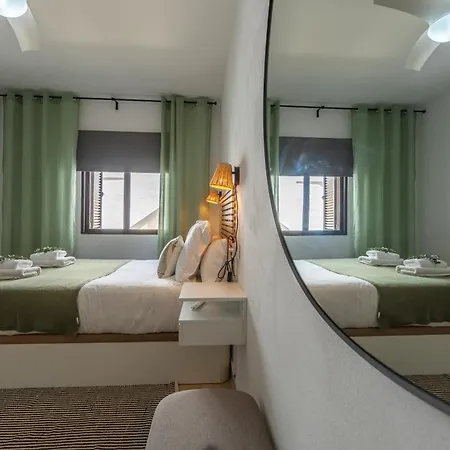 Apartment Beach, Pool & Balcony - Simplytarifa *