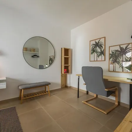 Beach, Pool & Balcony - Simplytarifa Διαμέρισμα