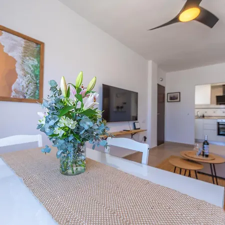 Διαμέρισμα Beach, Pool & Balcony - Simplytarifa